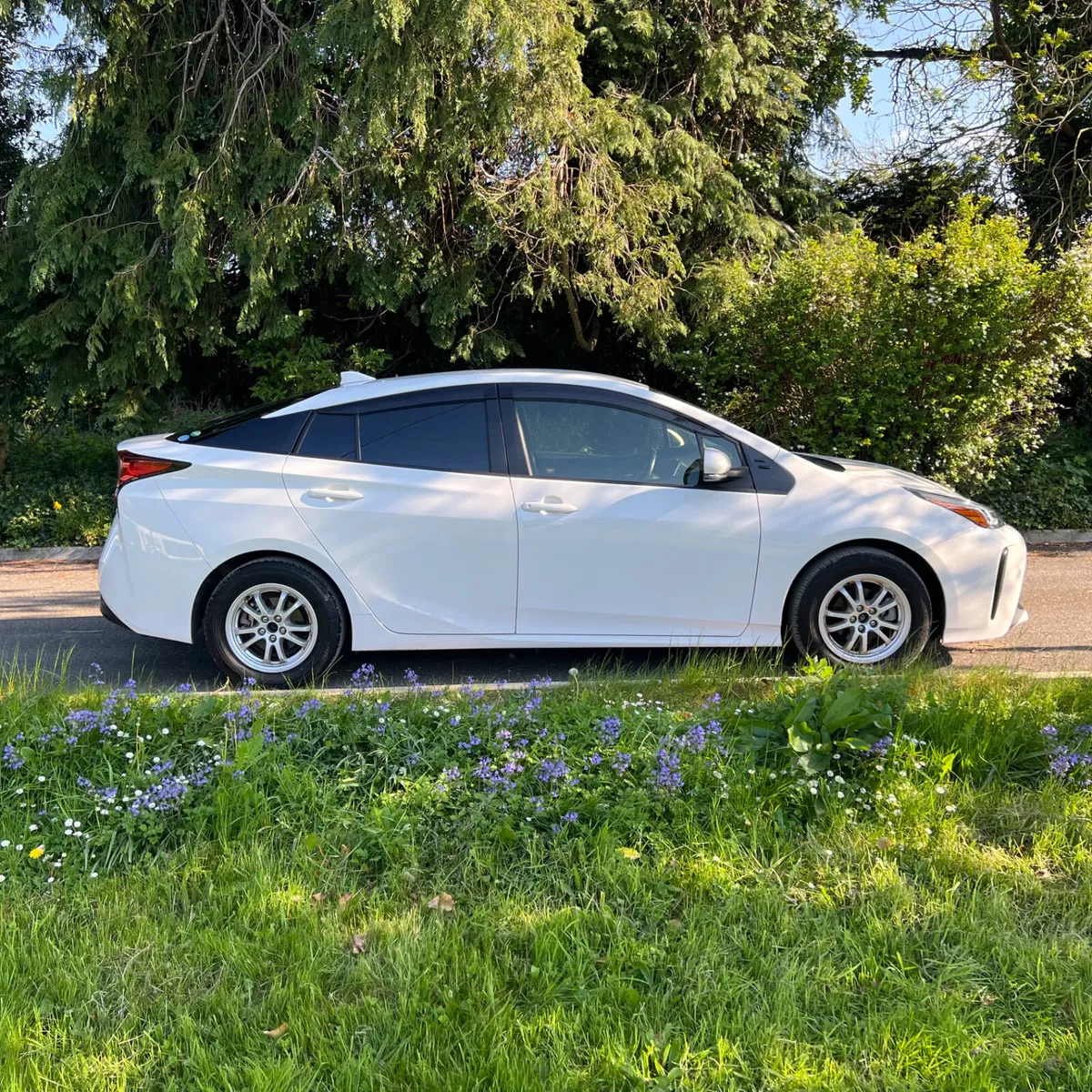 Toyota Prius 2020 / Dec Month - Image 3
