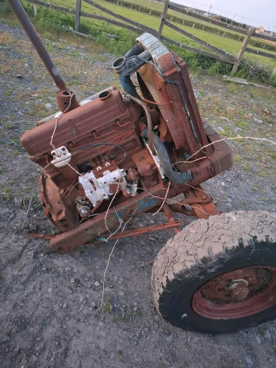 Fordson Major for parts - Image 2