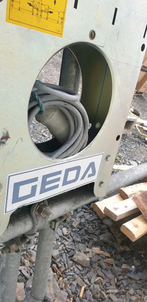 Geda safety gate - Image 4