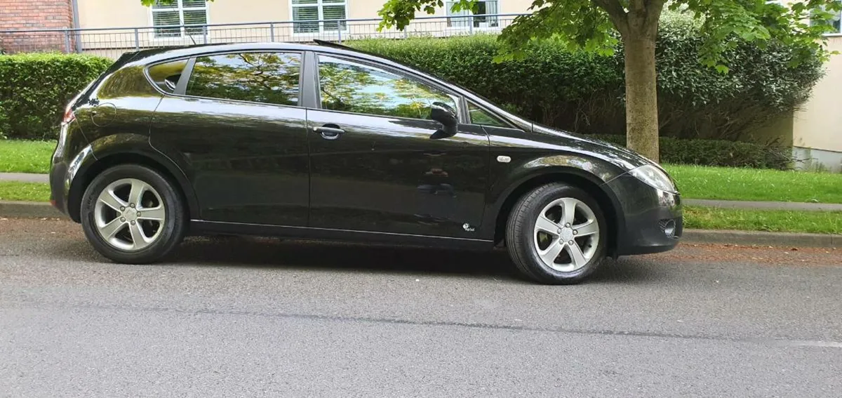 Seat Leon - Image 2