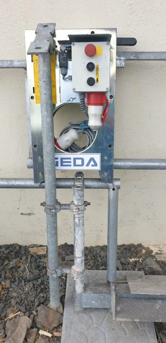 Geda safety gate - Image 1