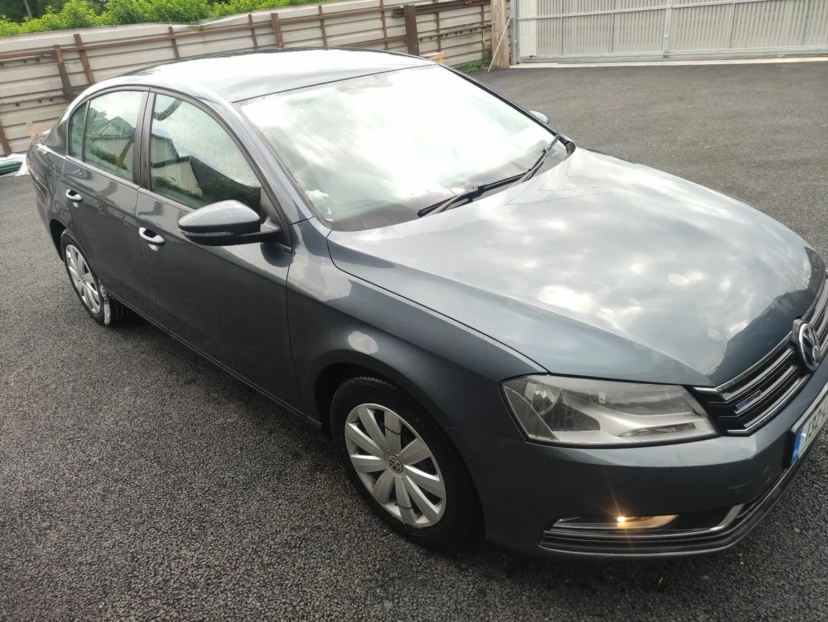 Volkswagen Passat B7 - Image 1