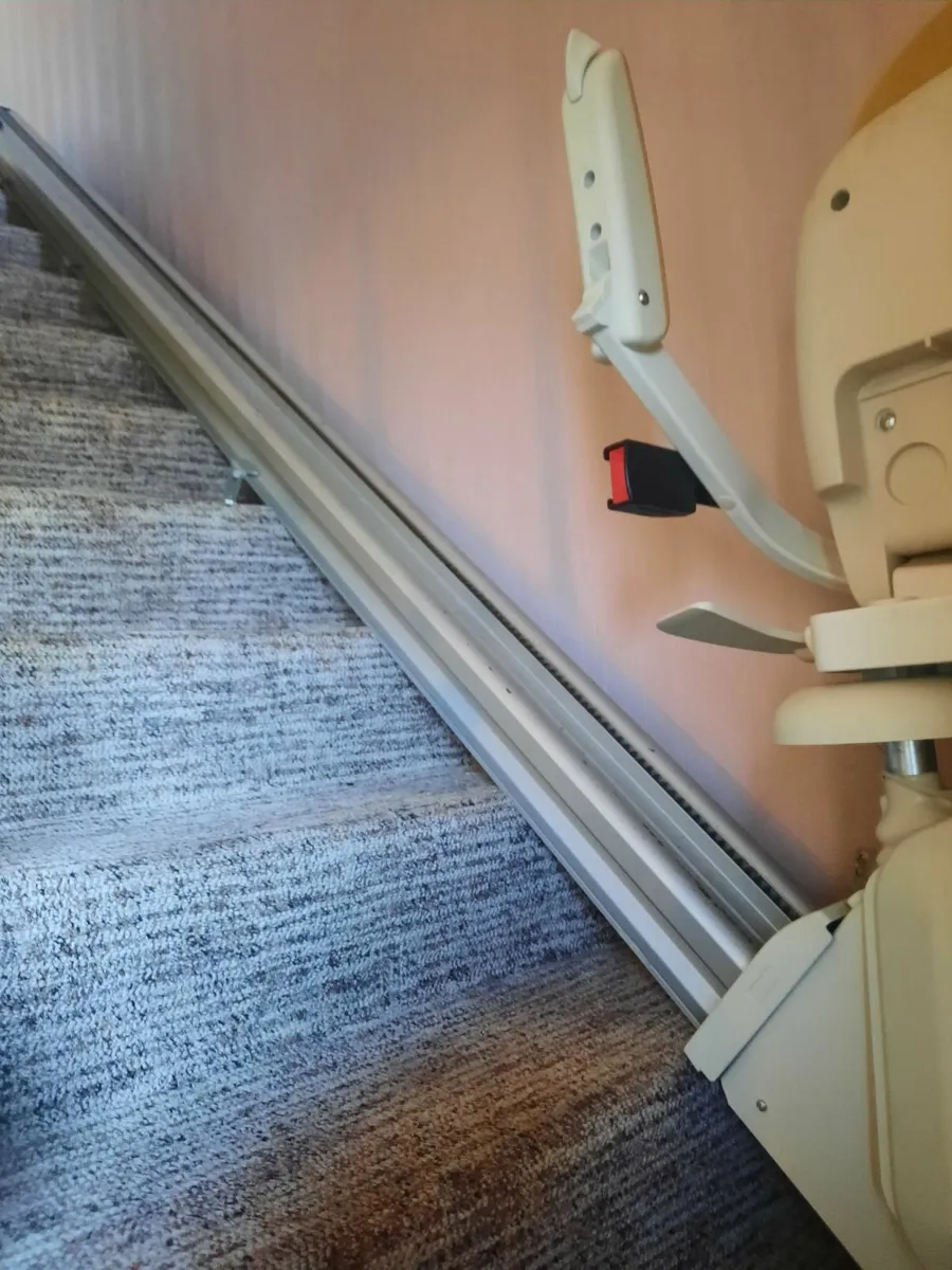 Stair lift - Image 3