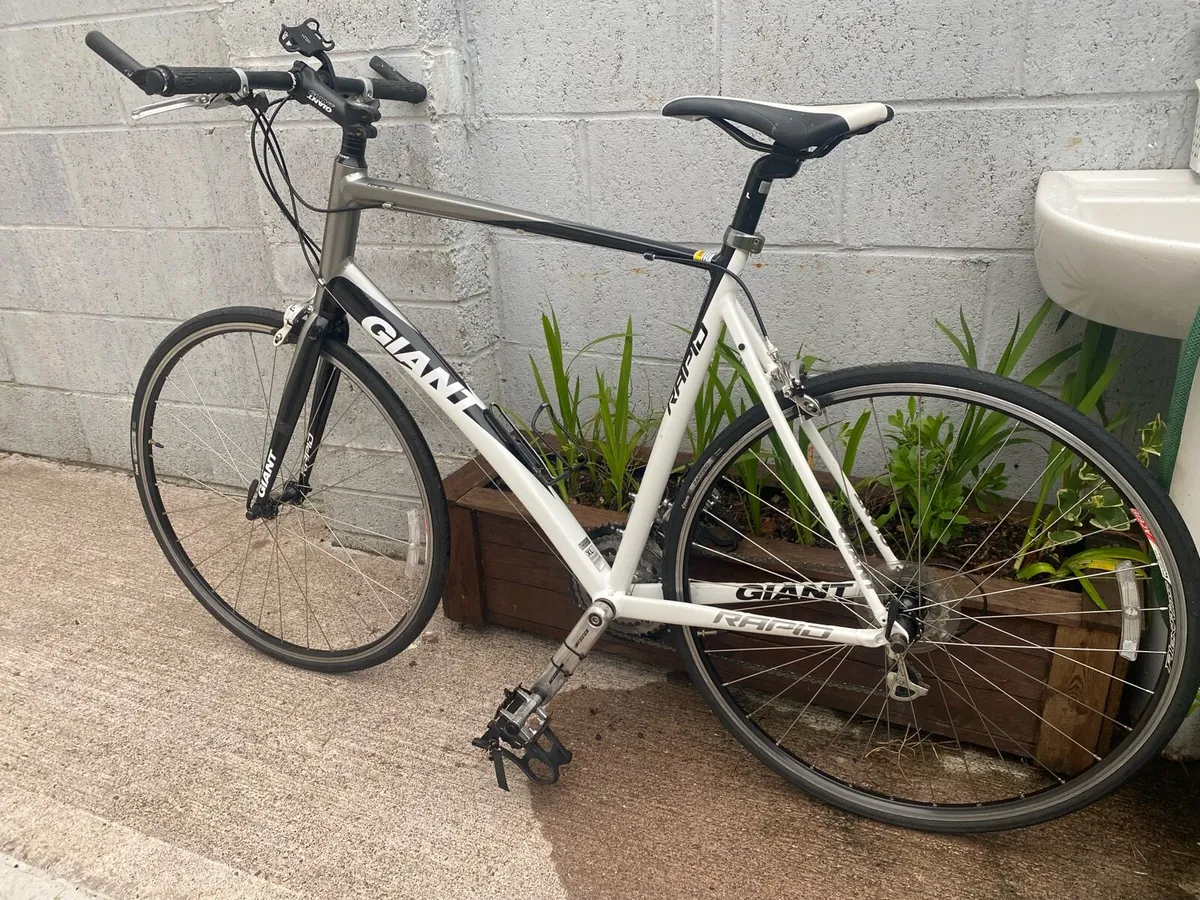 Like new Giant RAPID4 XL 23 inch frame 58 cm - Image 4