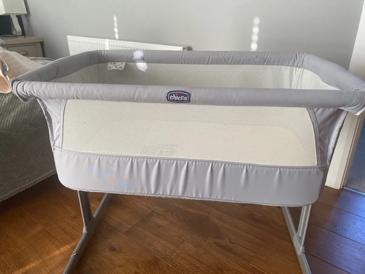 Chico “Next to me” crib (Light Gray) - Image 1