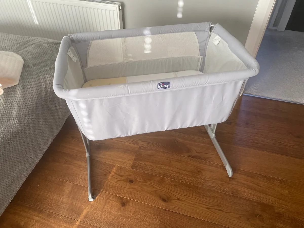 Chico “Next to me” crib (Light Gray) - Image 2
