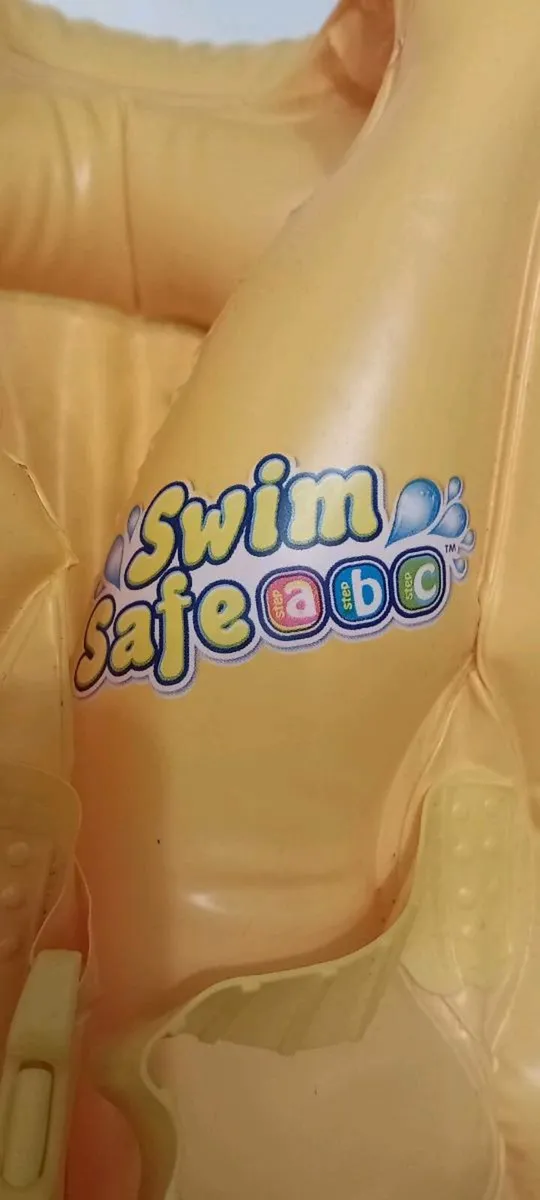 Swimming Vest 3-6yrs - Image 3