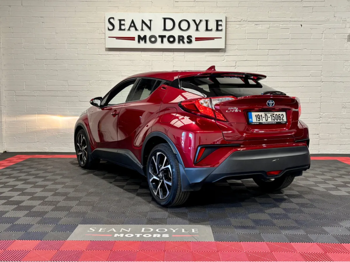 Toyota C-HR HYBRID SPORT IRISH CAR 4DR AUTO - Image 3