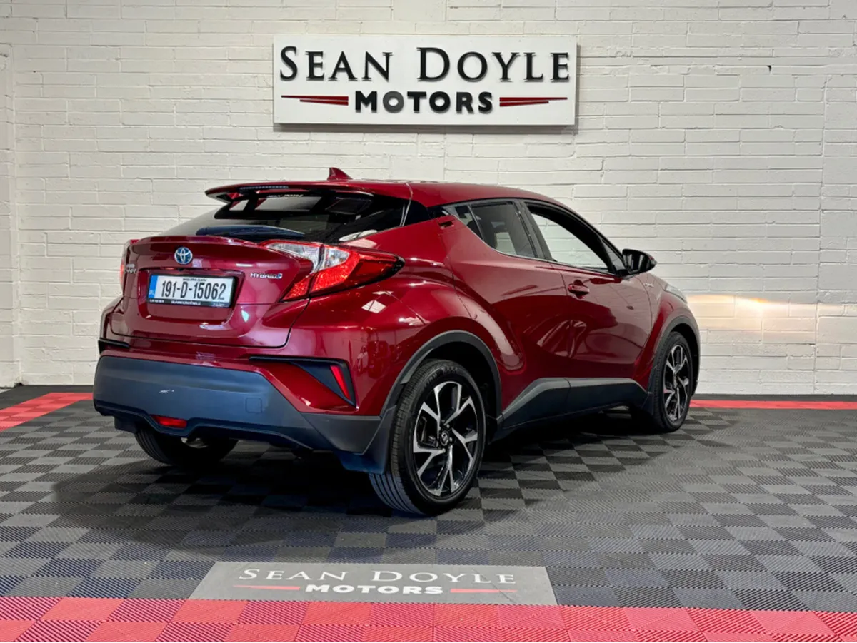 Toyota C-HR HYBRID SPORT IRISH CAR 4DR AUTO - Image 4