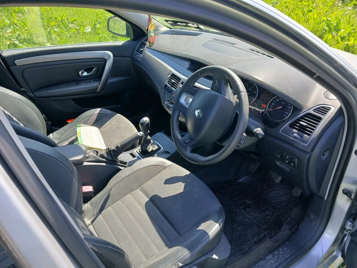 12 RENAULT LAGUNA NEW NCT TODAY - Image 4