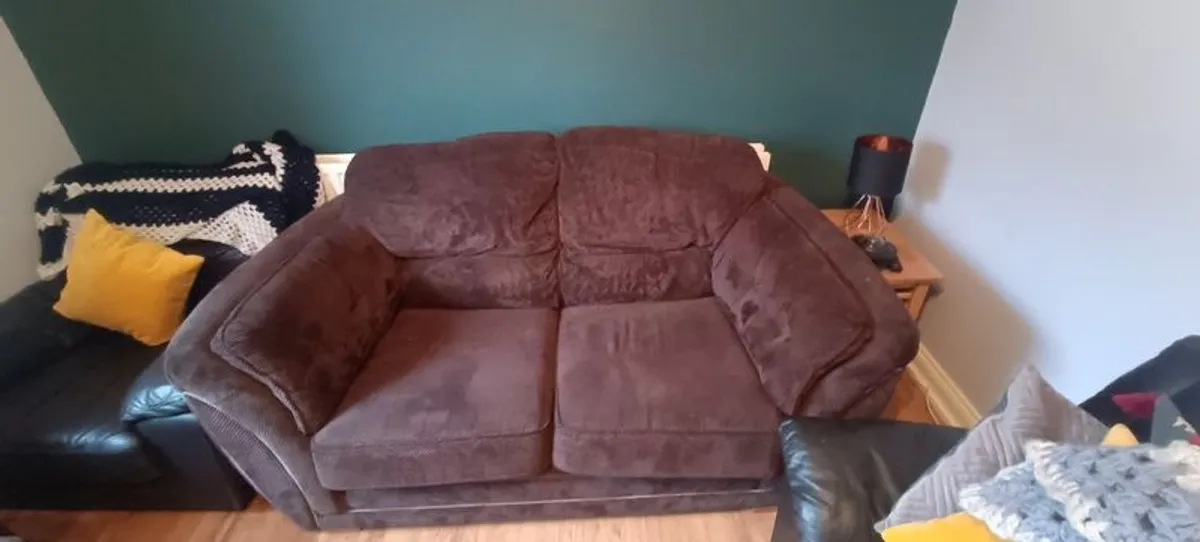 Couch - Image 2