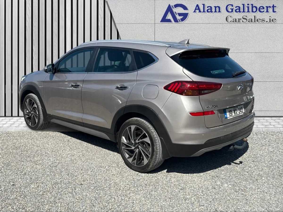 Hyundai Tucson Executive Plus 1.6 Diesel 4WD - Image 2