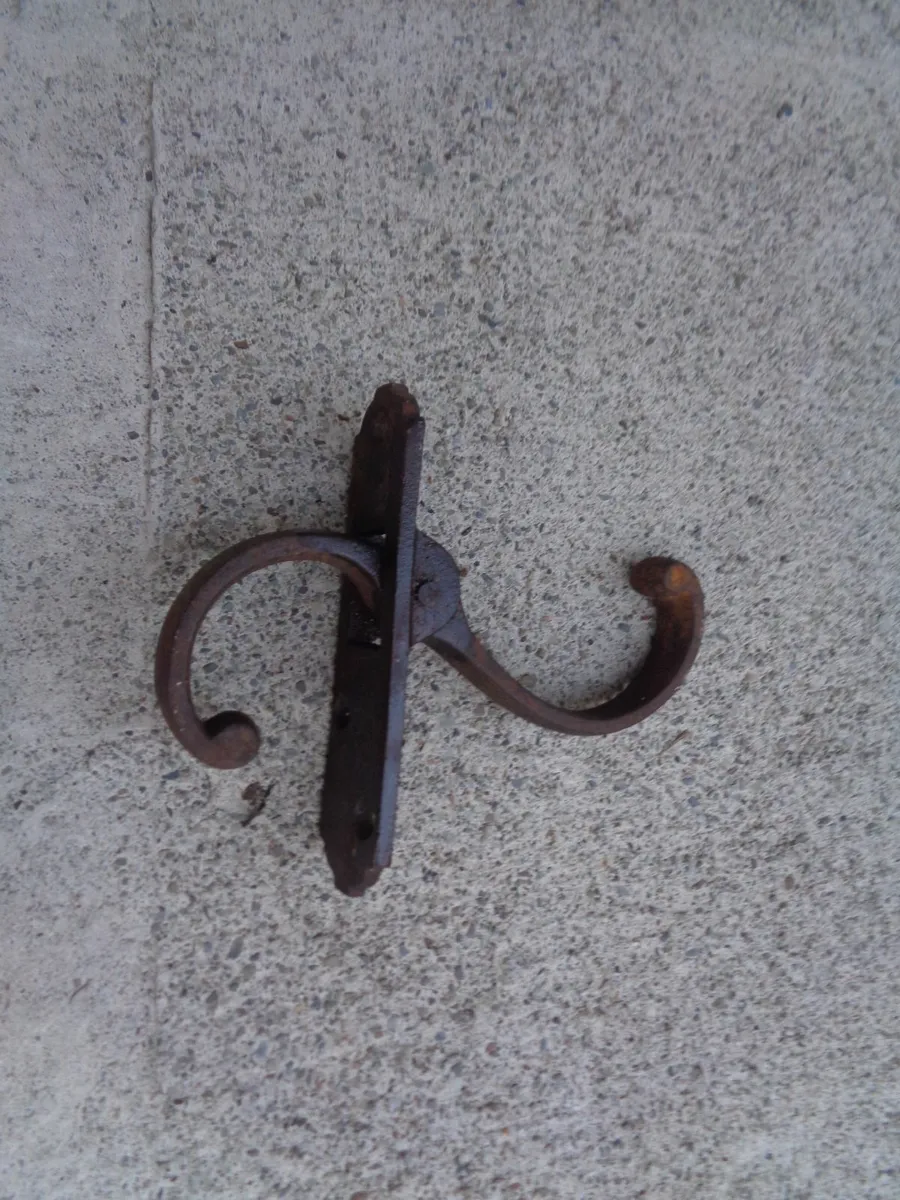 Vintage Metal Door Handles x 6 for Sale - Image 2