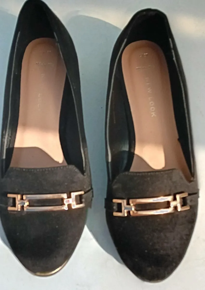 Ladies Shoes 4/37 - Image 1