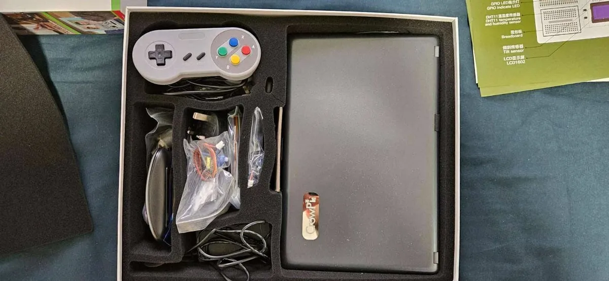 CrowPi2 Kids Laptop with Raspberry Pi 4B 4GB - Image 3