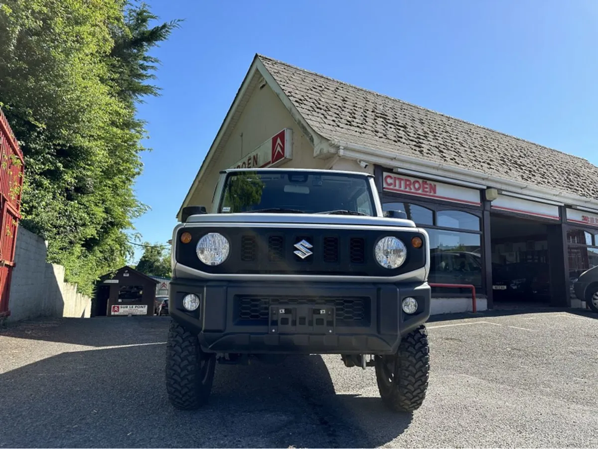 Suzuki Jimny SZ5 4xseater 600cc - Image 4