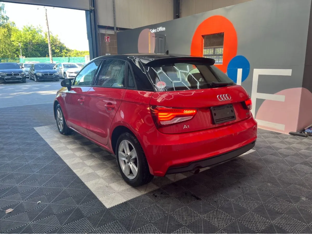 Audi A1 1.0 Petrol /76k KMs / Reverse Camera / Mo - Image 4