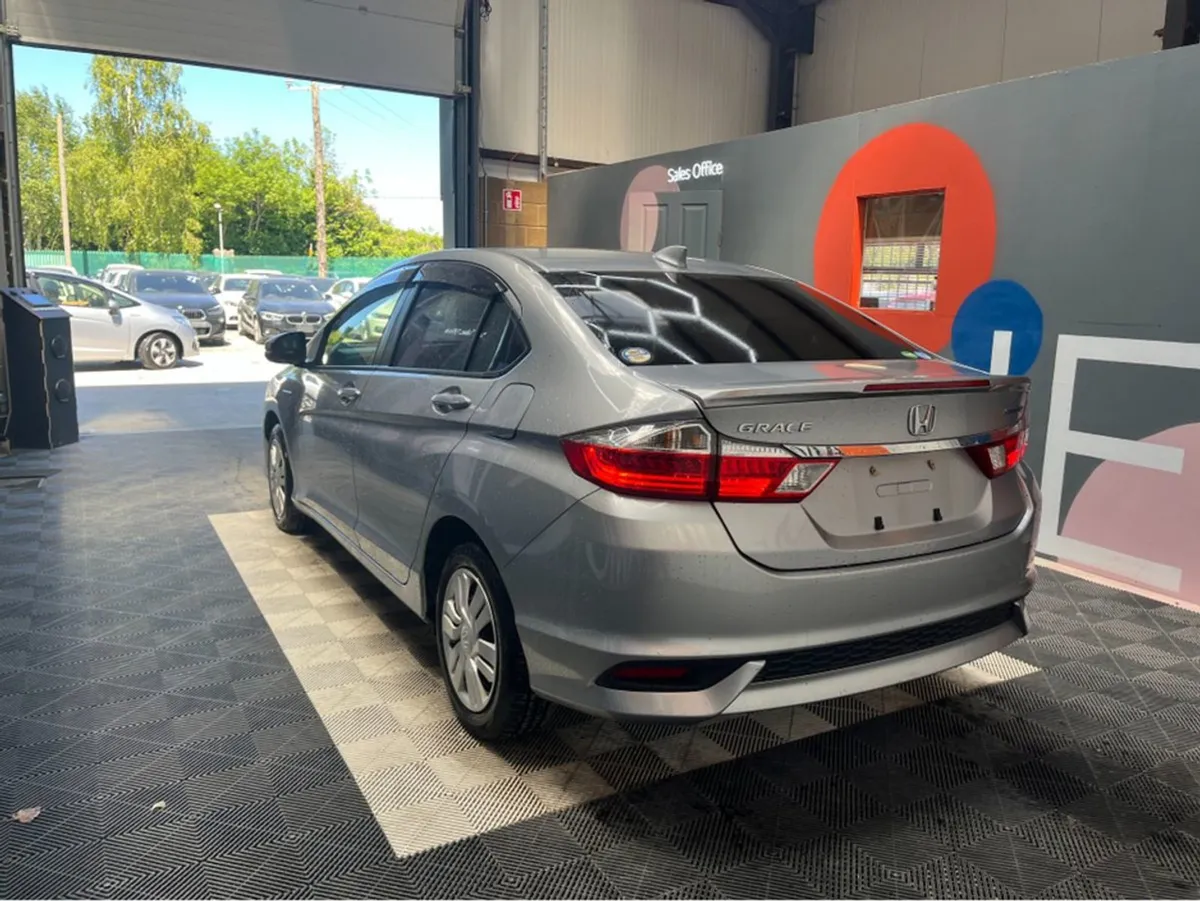 Honda Grace 1.5 Hybrid / 88k KMs / Adaptive Cruis - Image 4