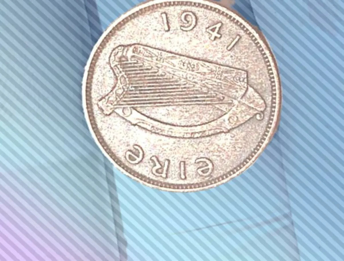 1941 Irish farthing coin, Free Post - Image 2