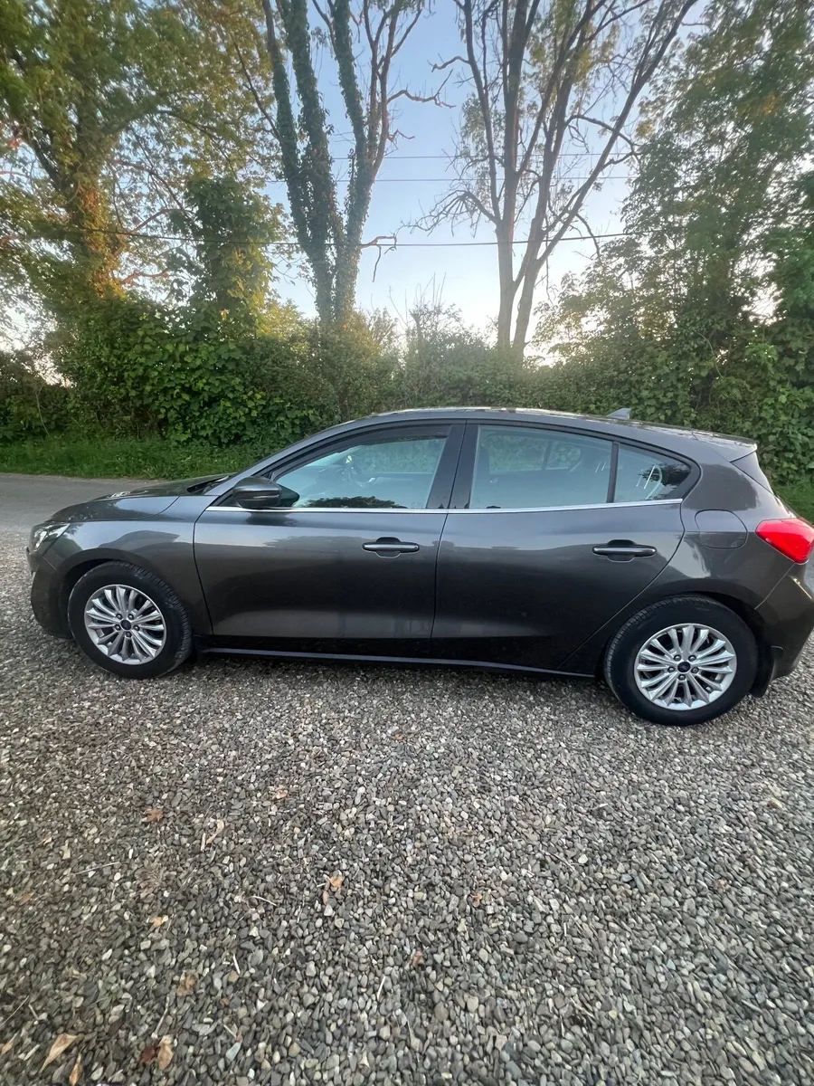 Ford Focus 2021 - Image 1