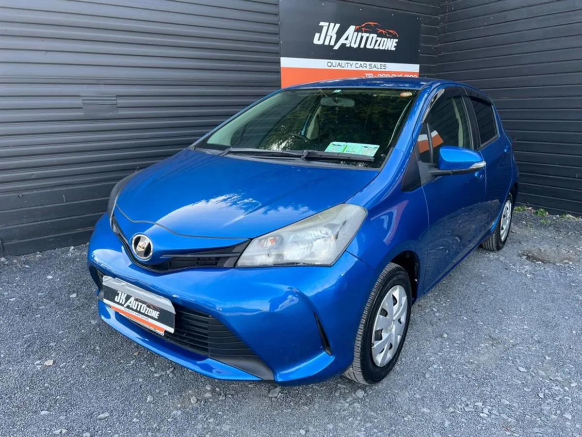 Toyota Yaris 1.0 Vitz Auto - Image 3