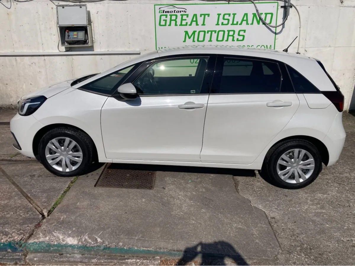 Honda Fit 1.5 Petrol Hybrid - Image 2