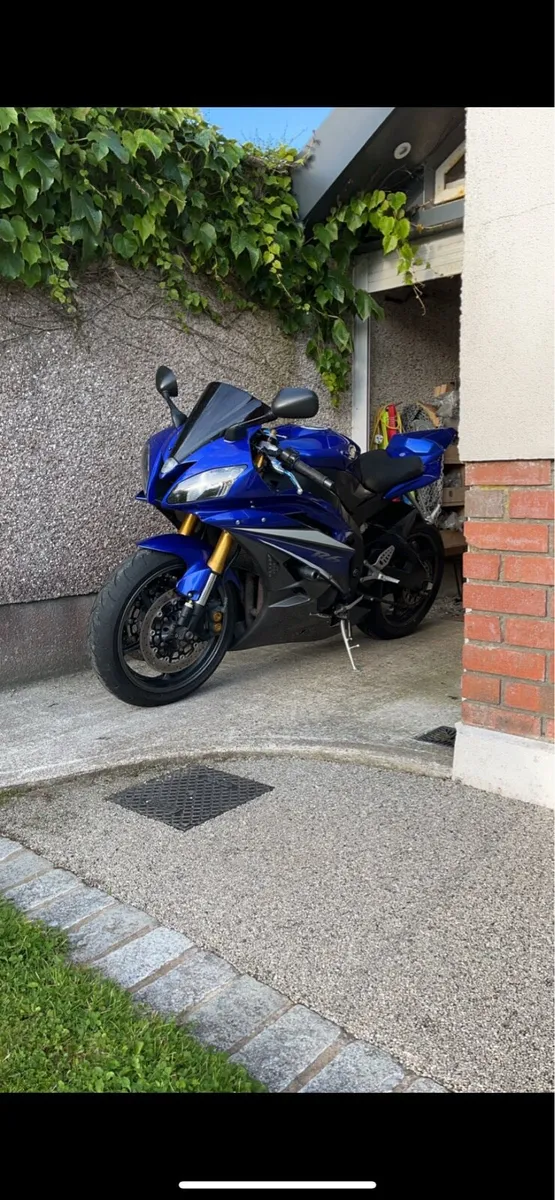 2007 Yamaha R6 - Image 4
