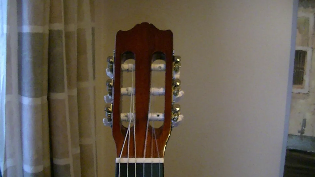 HOHNER Classical Guitar - Image 4