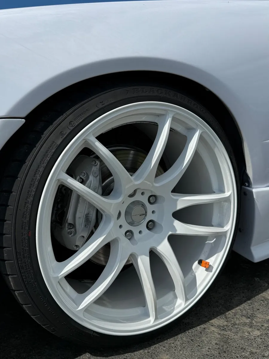 Nissan Skyline er34 gtt turbo / manual - Image 2