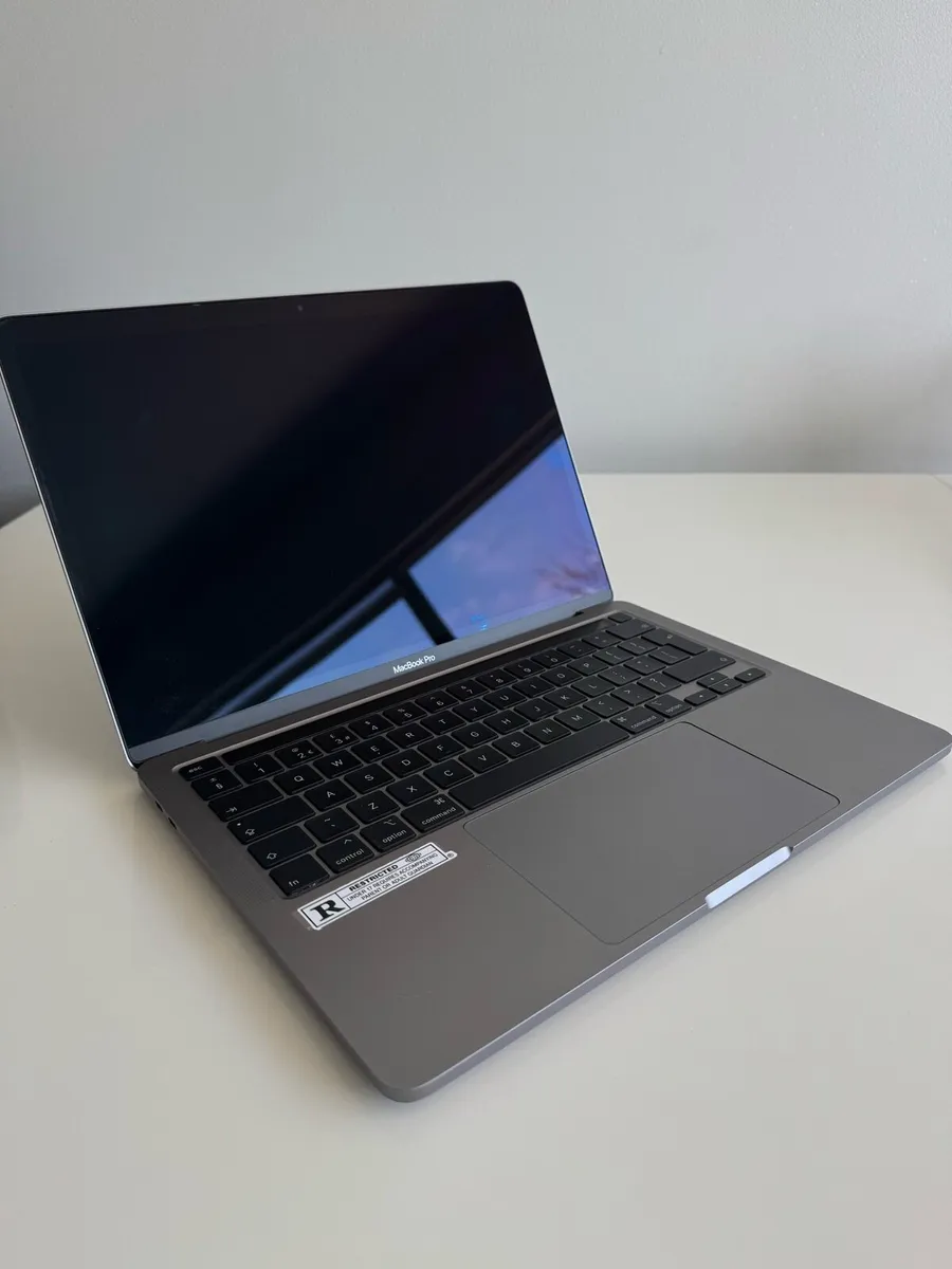 MacBook Pro 2020 - Image 1
