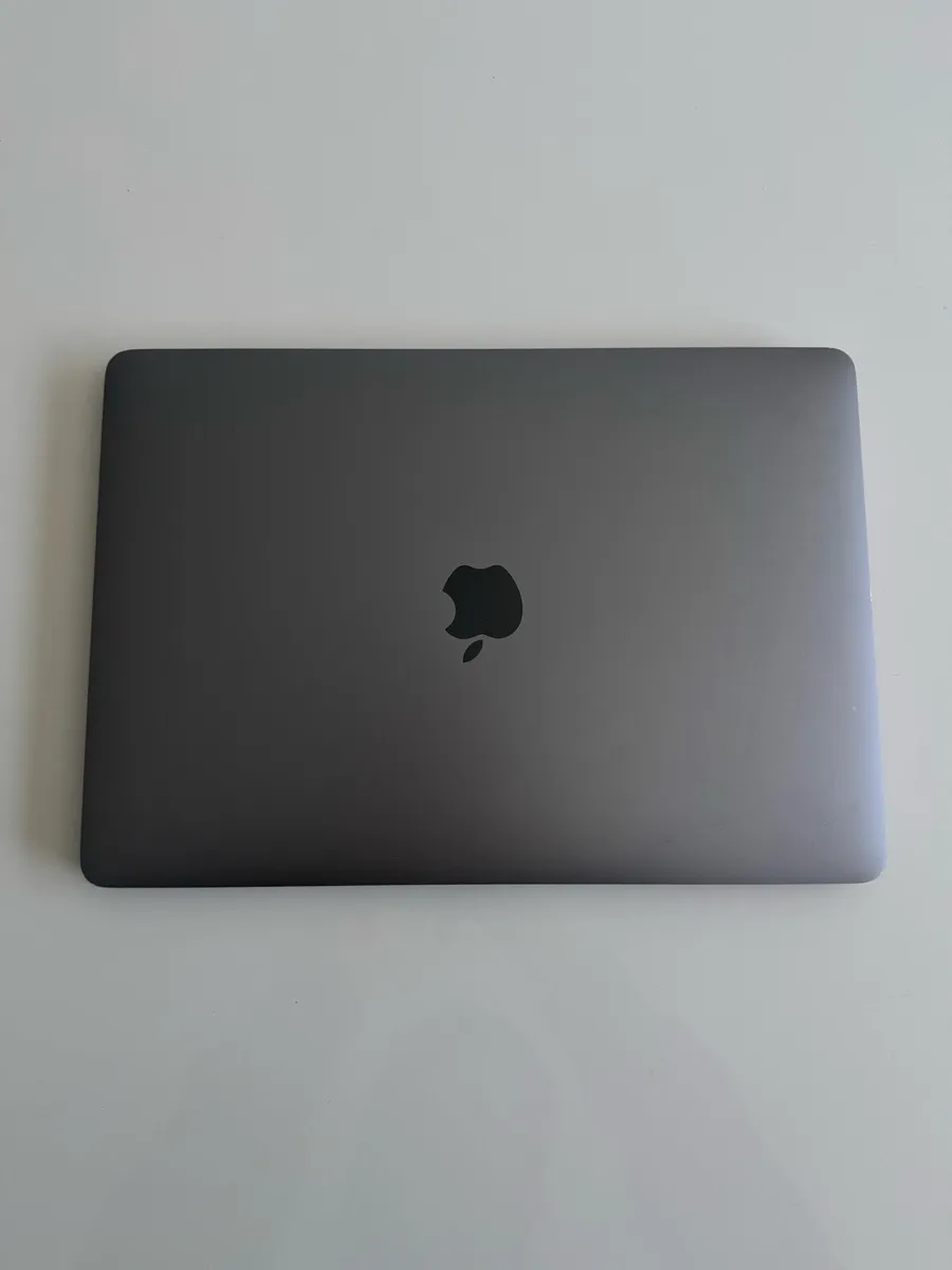 MacBook Pro 2020 - Image 2