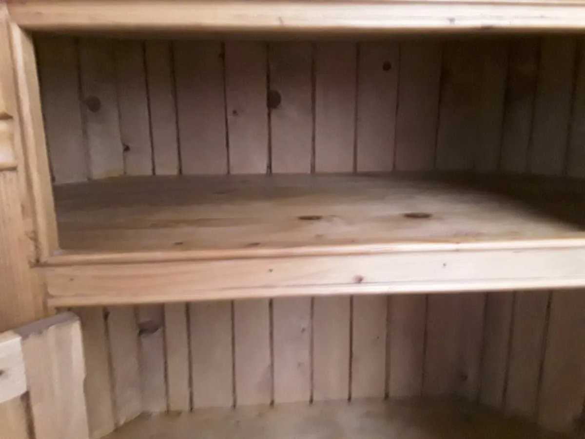 Large solid pine unit plenty of storage good condi - Image 4