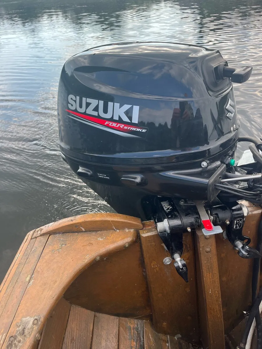 Outboard engine - Image 1