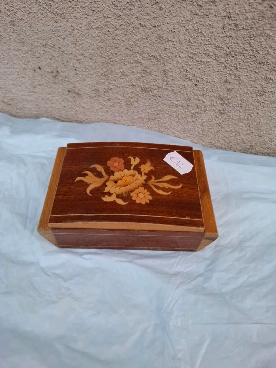 Vintage wood box postage possible - Image 1