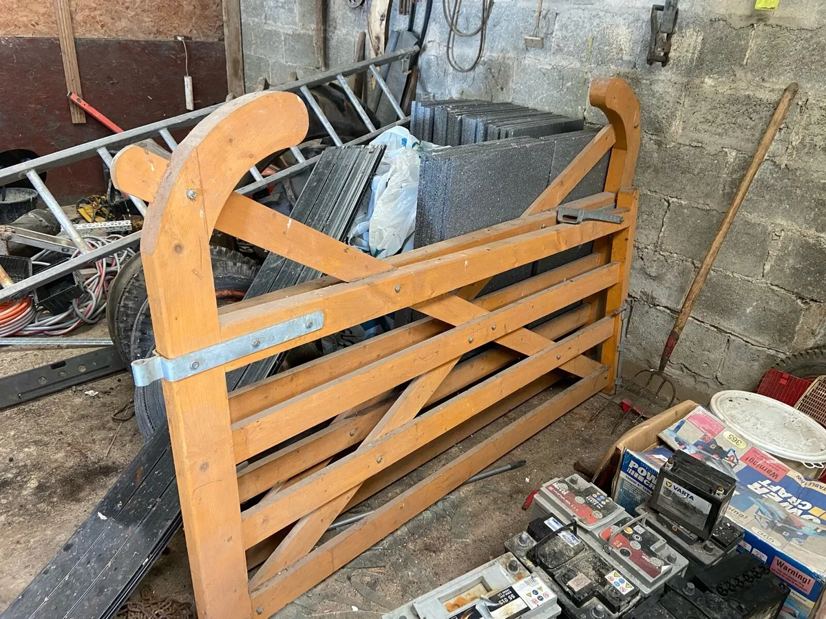 Timer gates - Image 1