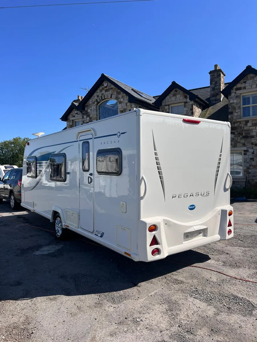 ✨STUNNING 2015 BAILEY ANCONA 6 BERTH✨ - Image 2