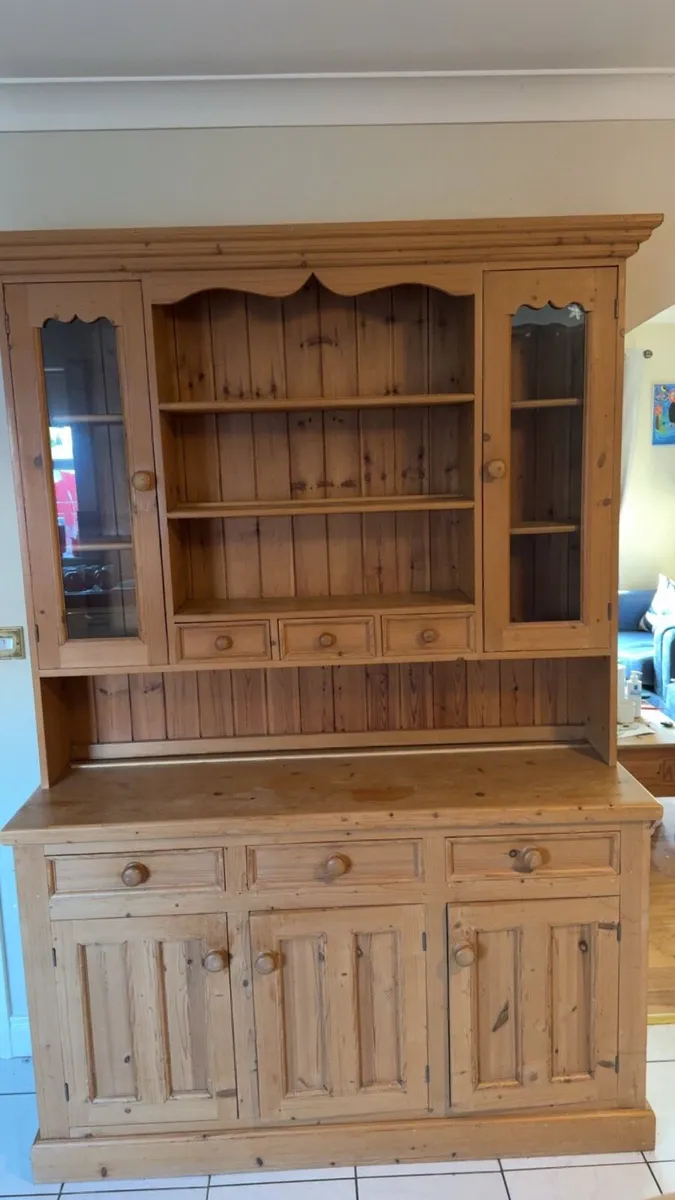 Dresser - Image 1
