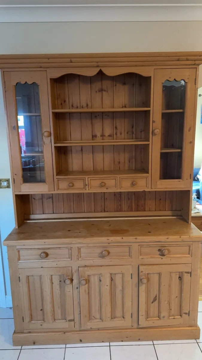 Dresser - Image 2