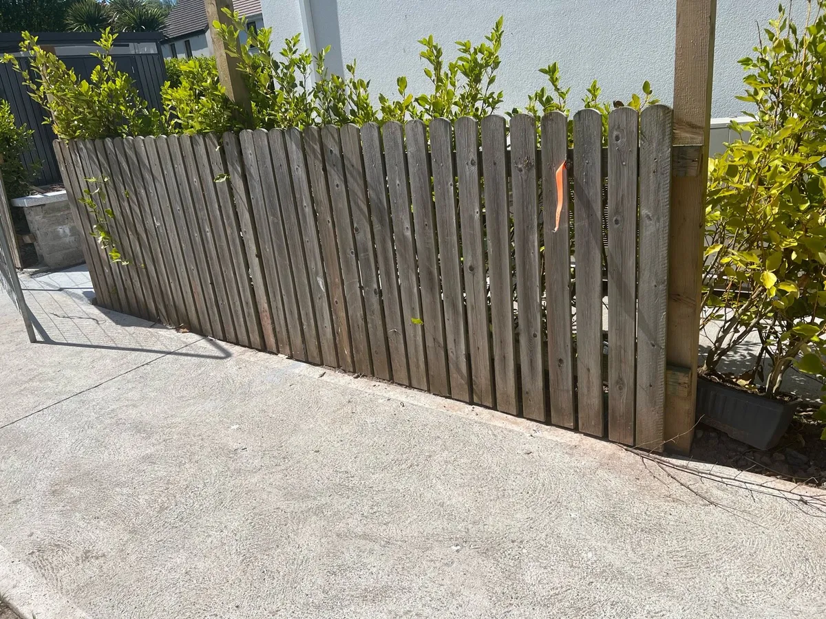Garden fencing - Image 1
