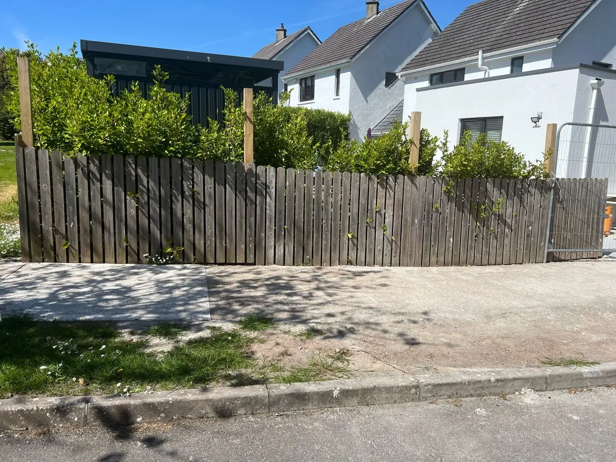 Garden fencing - Image 2
