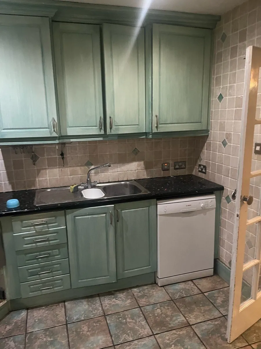 Kitchen for sale - Image 2