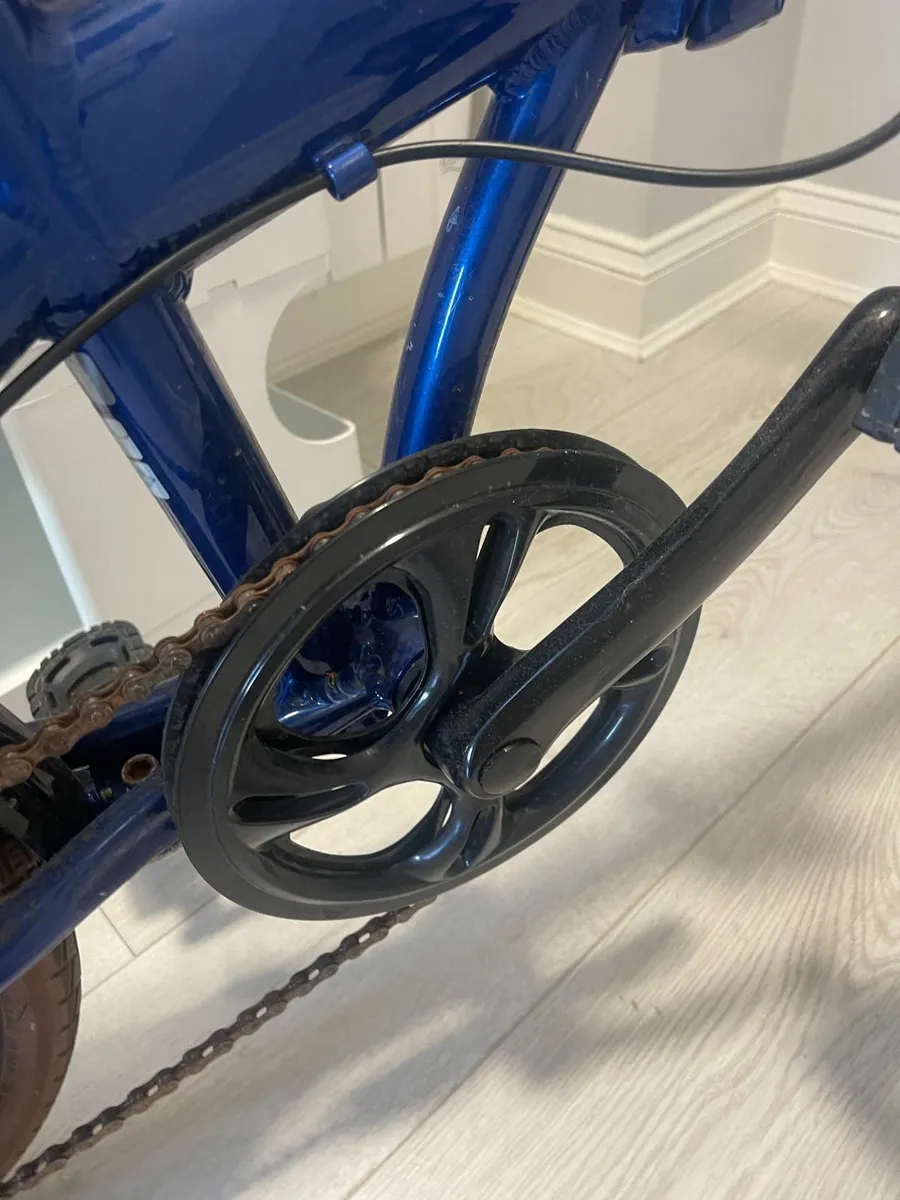 Foldaway bicycle - Image 1