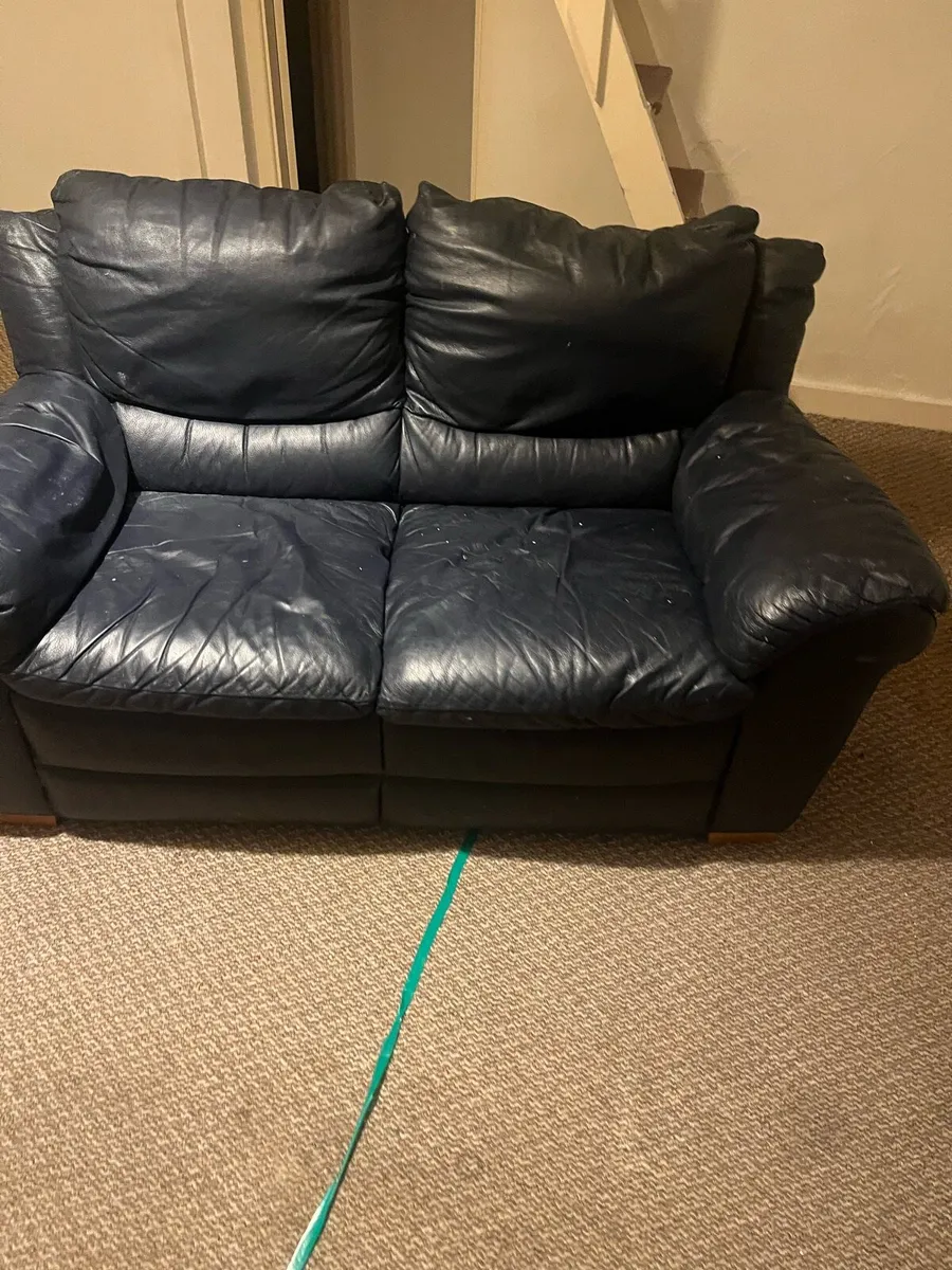 Leather couch - Image 1