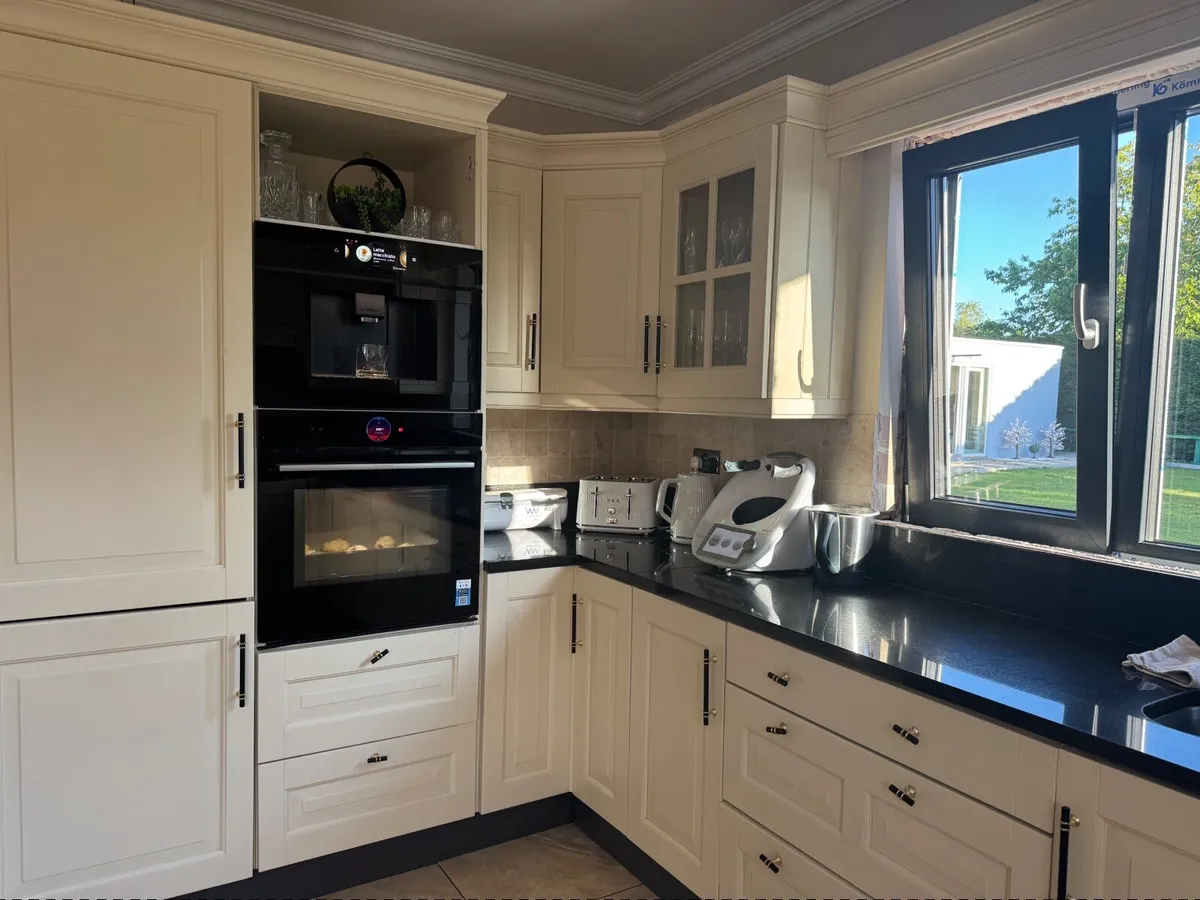 Kitchen - Image 2