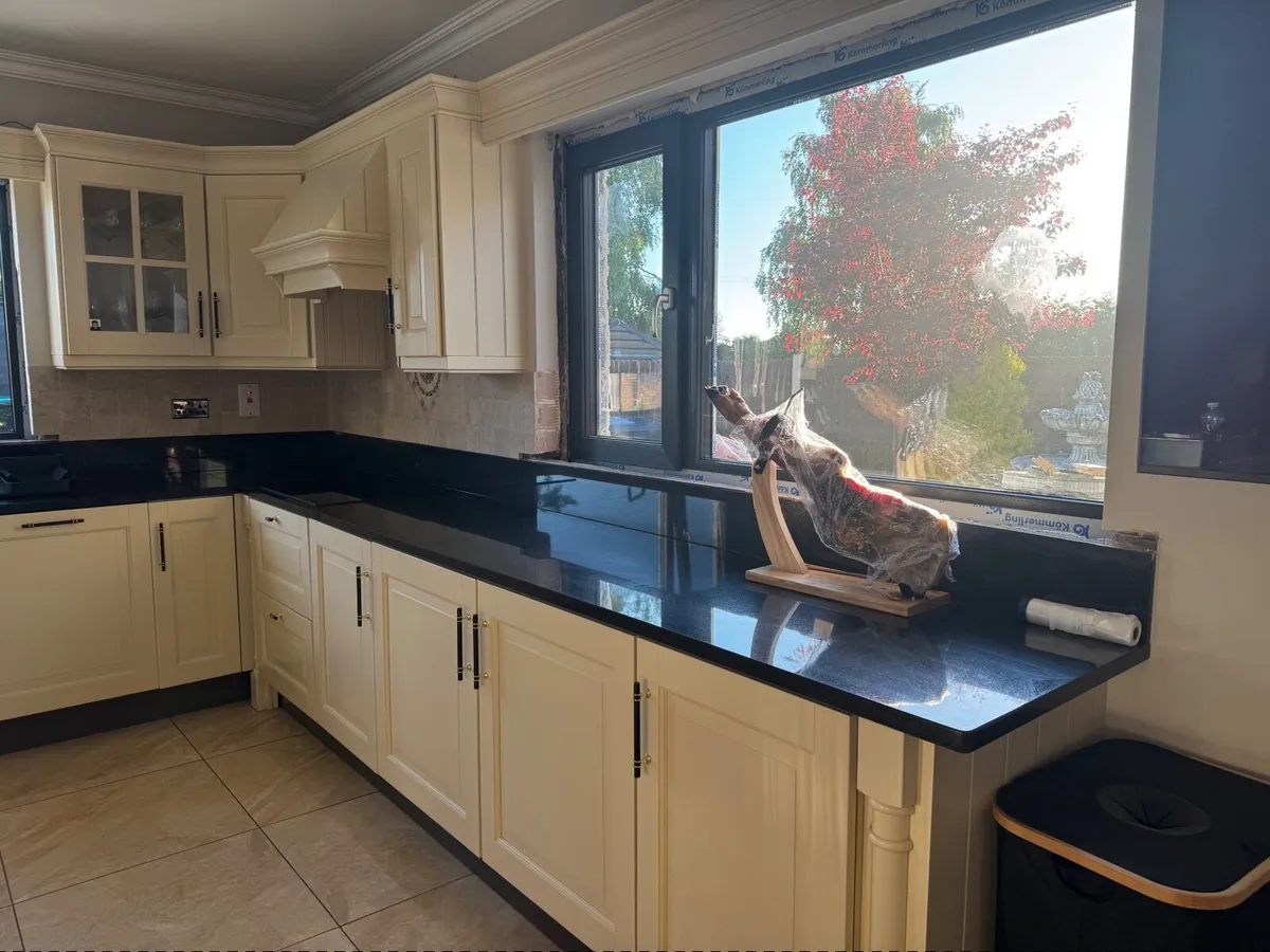 Kitchen - Image 4