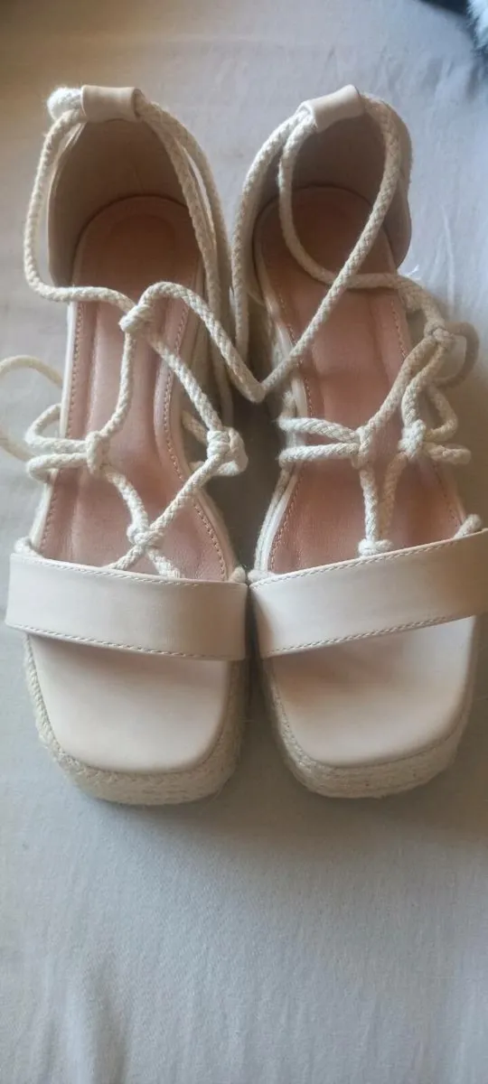 Ladies wedges - Image 1