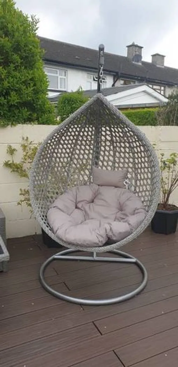 ! NEW RATTAN Garden XXL Hanging Egg Swing Chair!!!! !!! NEW RATTAN Garden XXL Hanging Egg Swing Chair! !!! - Image 1