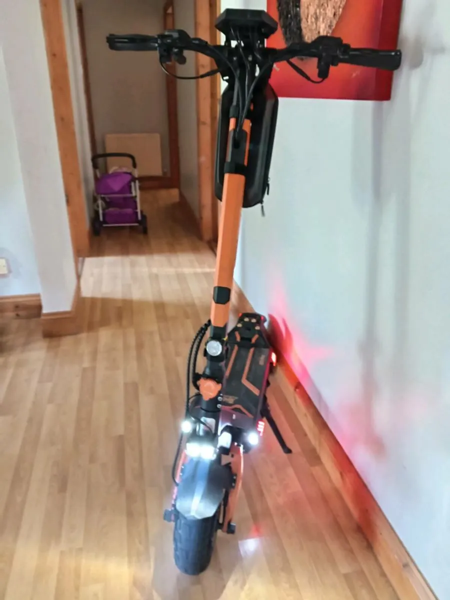 ELECTRIC SCOOTER KUKIRIN G3 PRO TRADE IN - Image 4