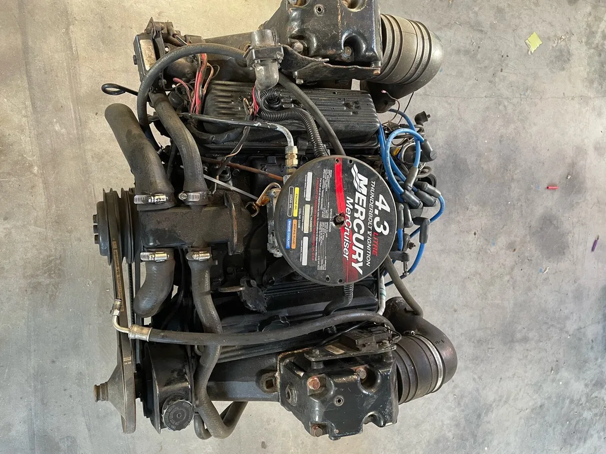 Mercruiser 4.3 V6 Engine - Image 1