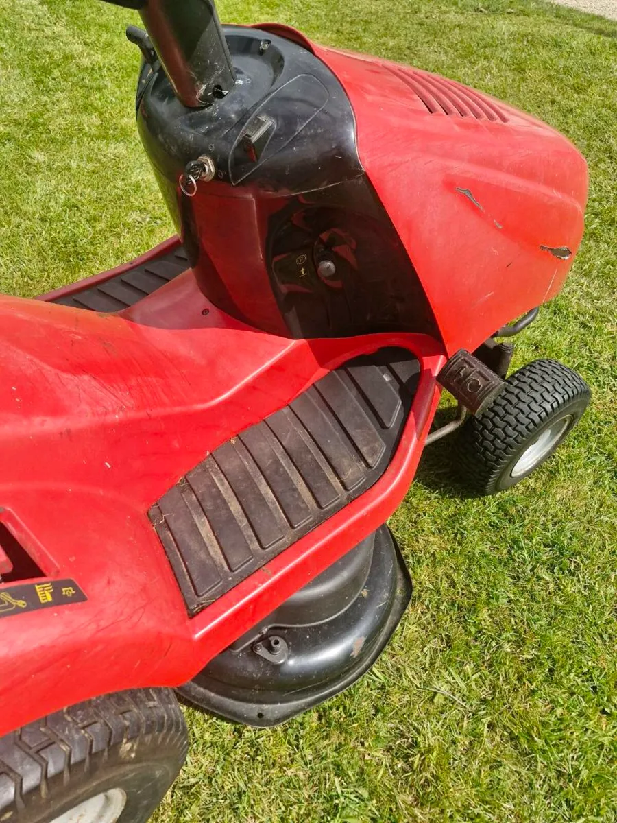 Castlegarden ride on mower Delivery available - Image 2